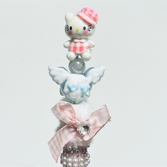 Handcrafted Kitty Pen - Picture 3 of 3